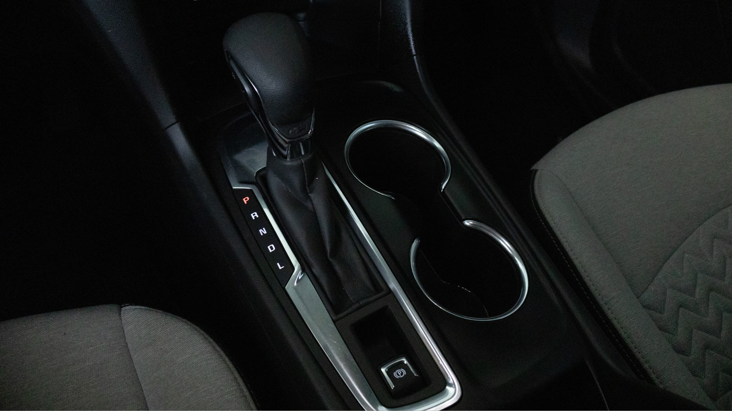 Used 2023 Chevrolet Equinox LS w/ LPO, Floor Liner Package FWD image 13