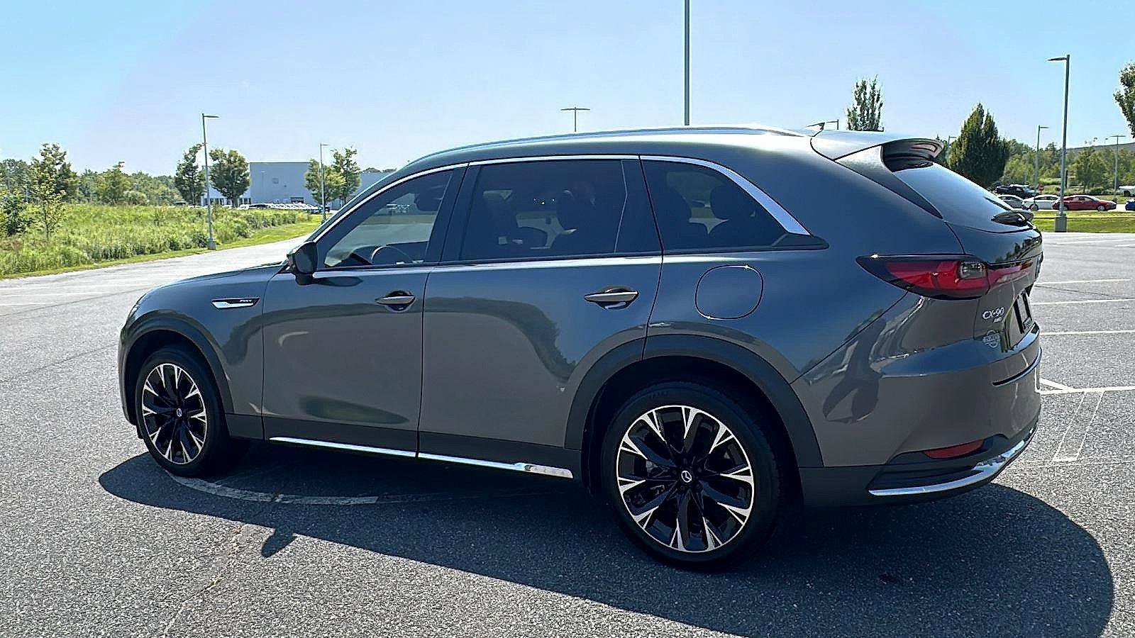 Used 2024 MAZDA CX-90 Plug-In Hybrid w/ Premium Plus AWD/4WD image 12