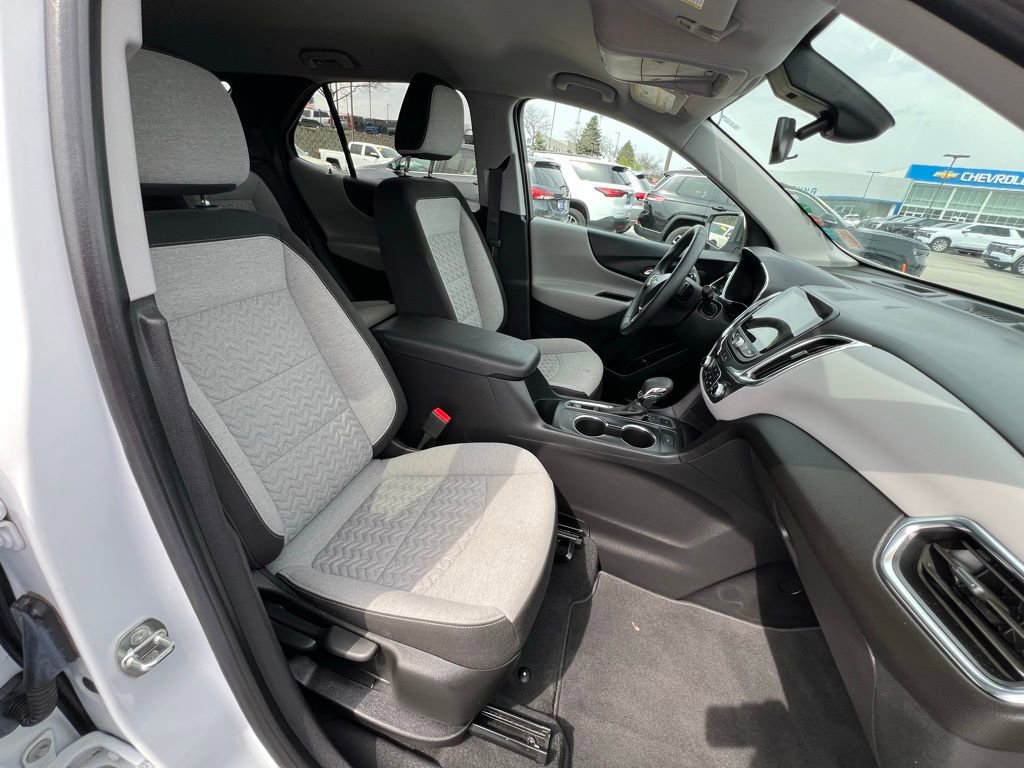 Used 2023 Chevrolet Equinox LT AWD/4WD image 29