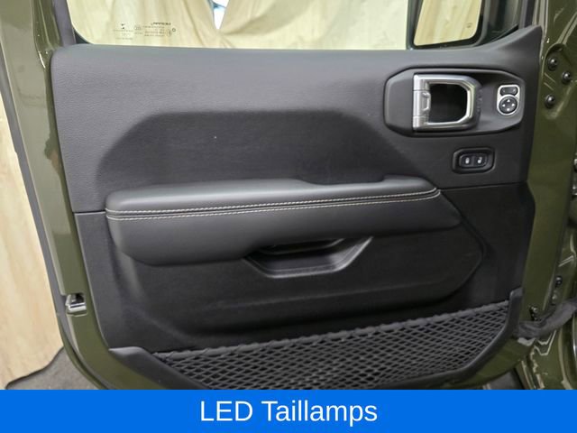 Used 2022 Jeep Wrangler Rubicon w/ Steel Bumper Group image 13