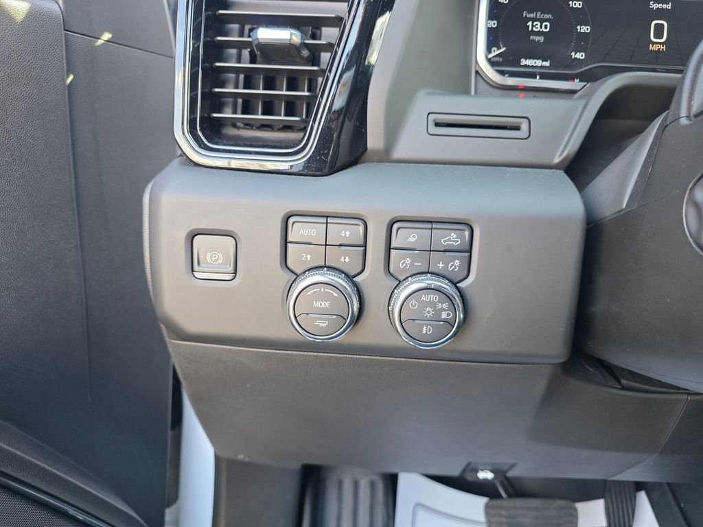 Used 2023 GMC Sierra 1500 AT4 image 25