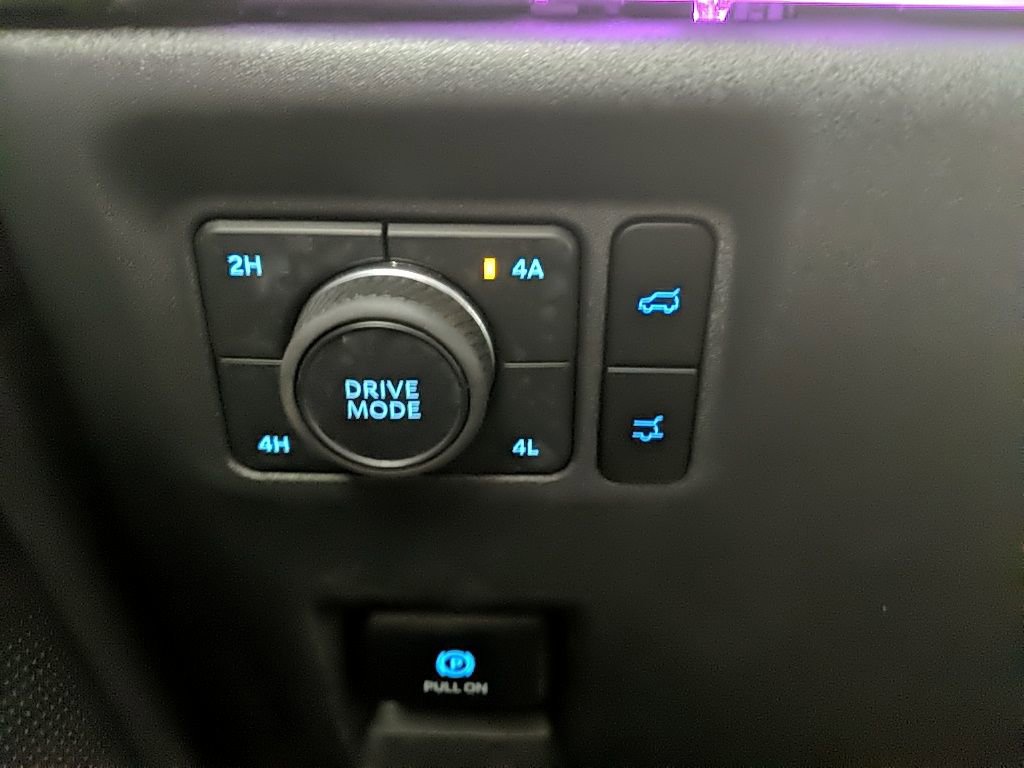 Used 2025 Ford Expedition Max Platinum w/ Driver's Package image 28