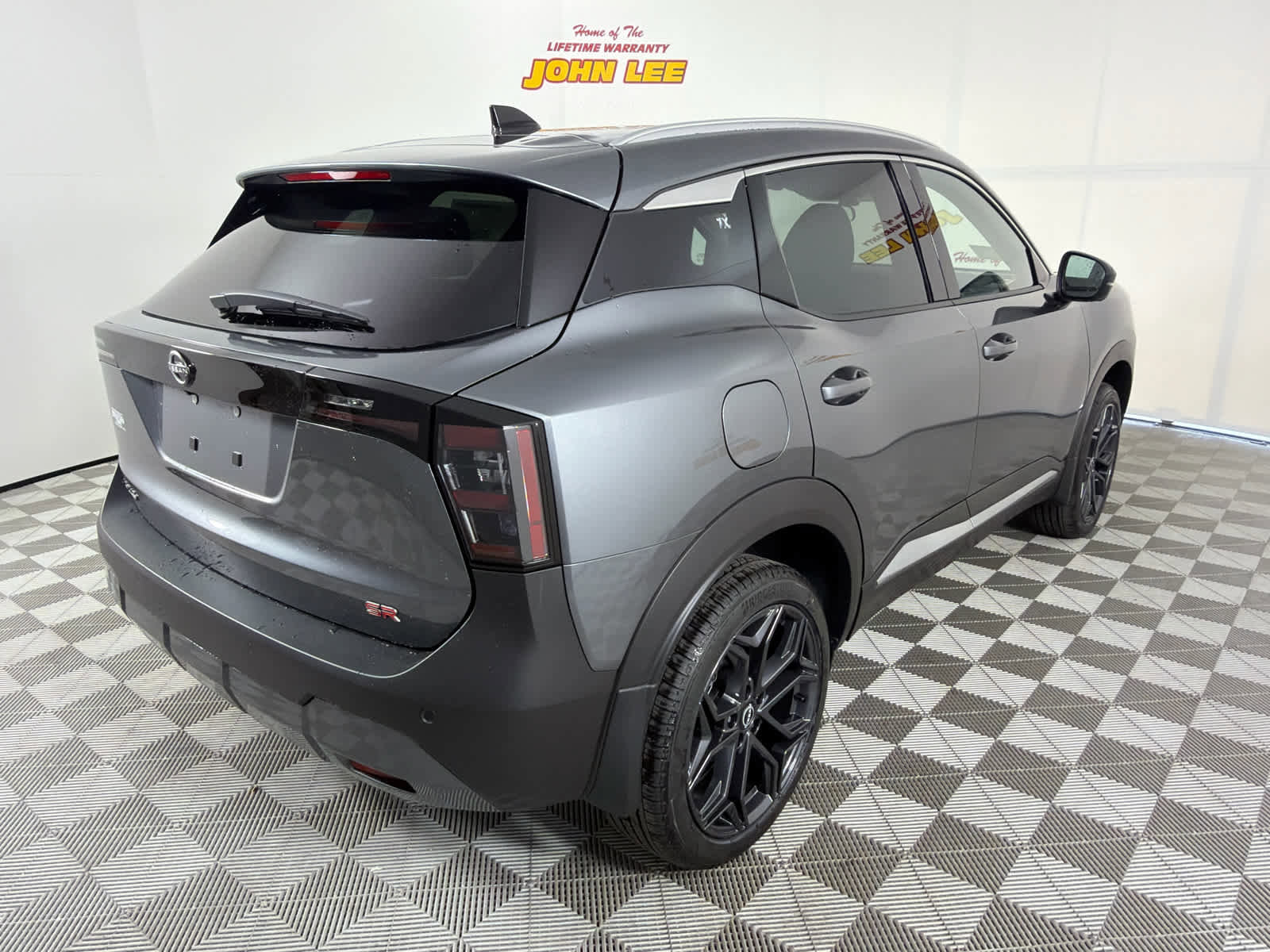 New 2026 Nissan Kicks SR FWD image 6