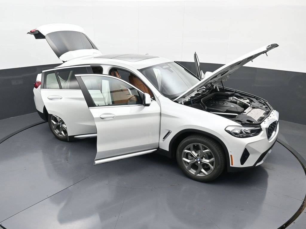 New 2025 BMW X4 xDrive30i w/ Premium Package image 43