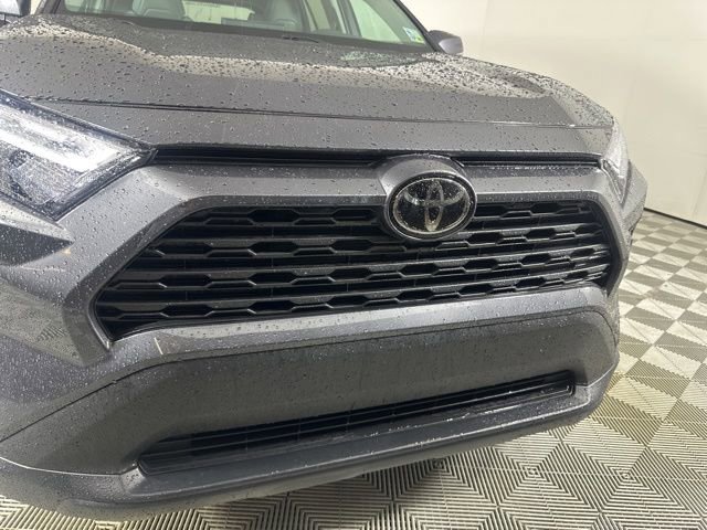 Used 2024 Toyota RAV4 XLE Premium image 5