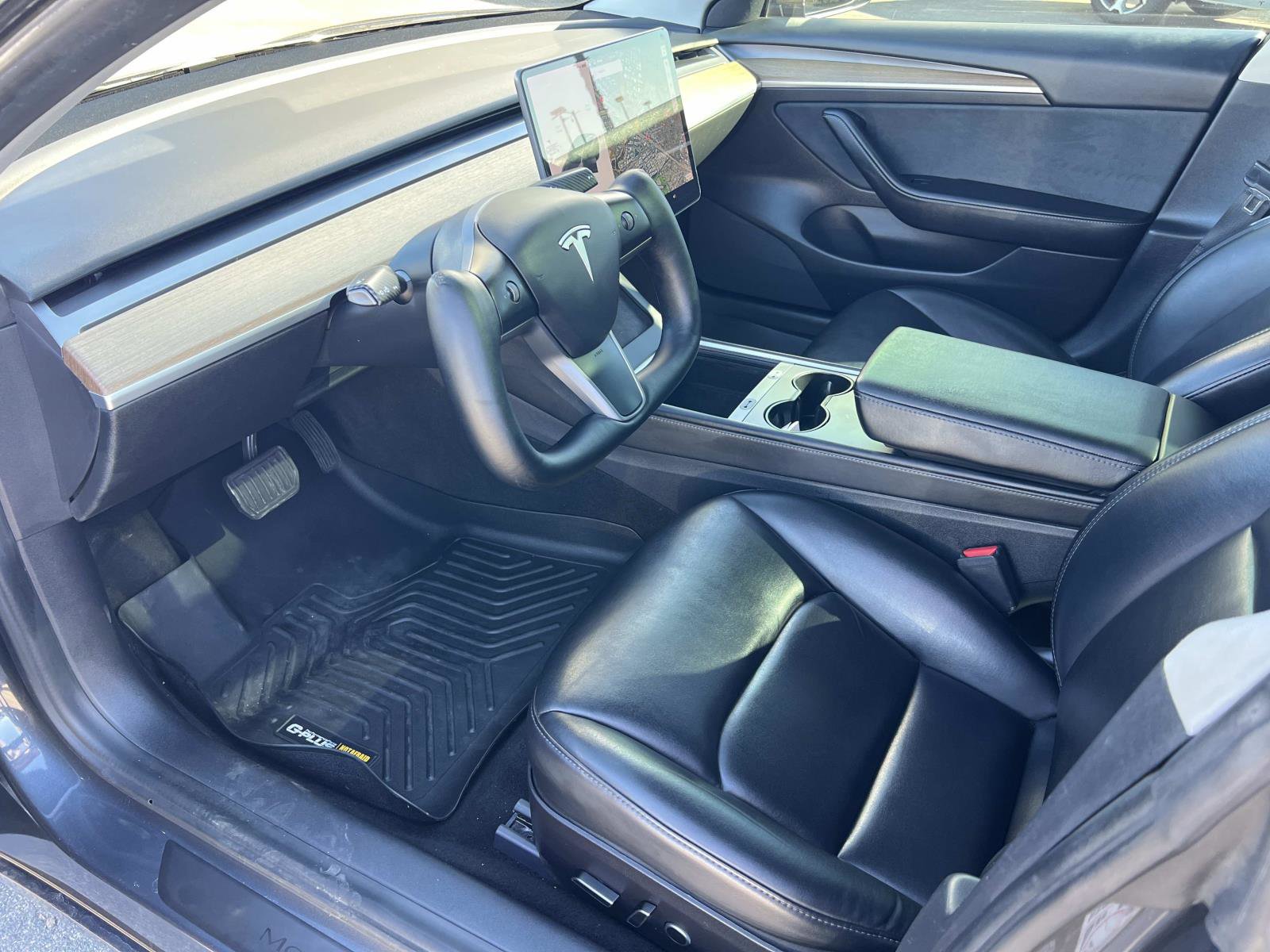 Used 2021 Tesla Model 3 Standard Range Plus image 5