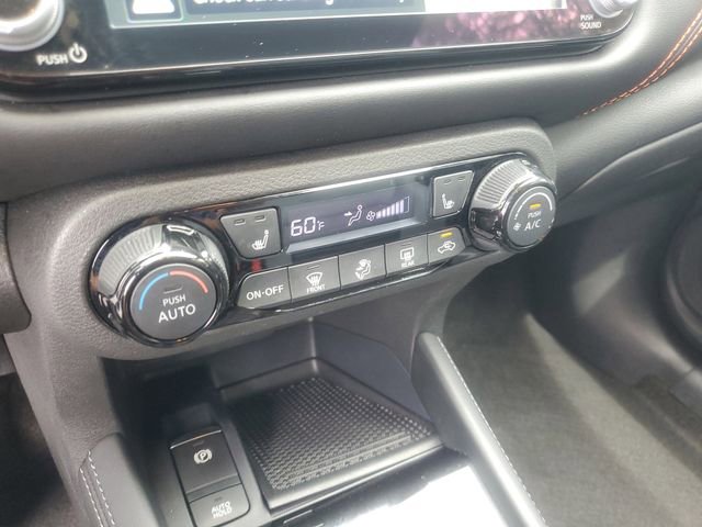 Used 2023 Nissan Kicks SR w/ SR Premium Package FWD image 26