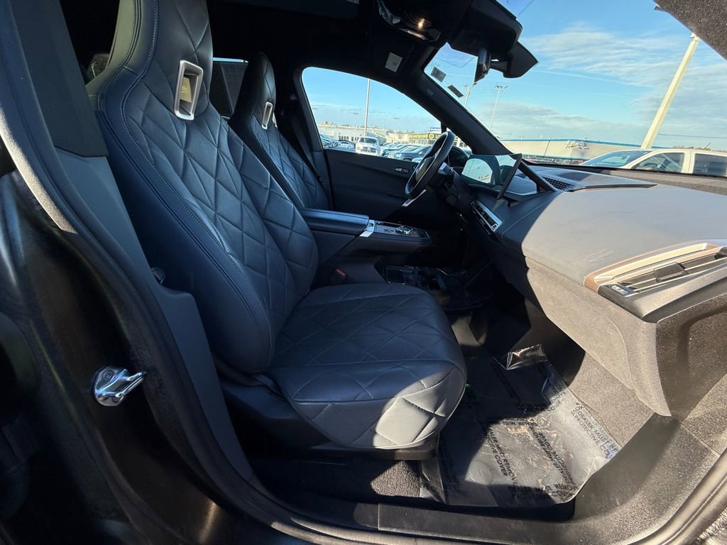Used 2023 BMW iX xDrive50 w/ Ultimate Package 2 image 22