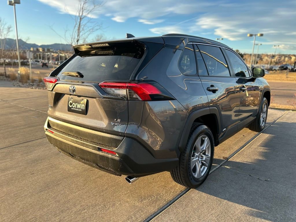 Used 2025 Toyota RAV4 LE image 8
