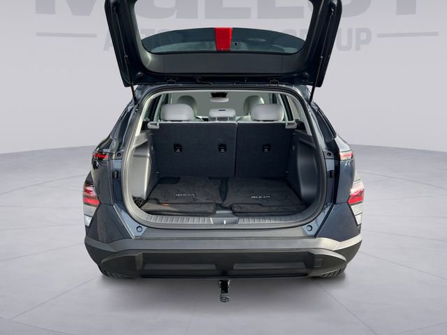 Used 2025 Hyundai Kona SE image 19