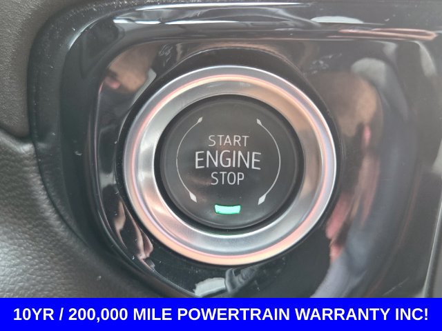 Used 2025 Chevrolet Silverado 1500 LT AWD/4WD image 26