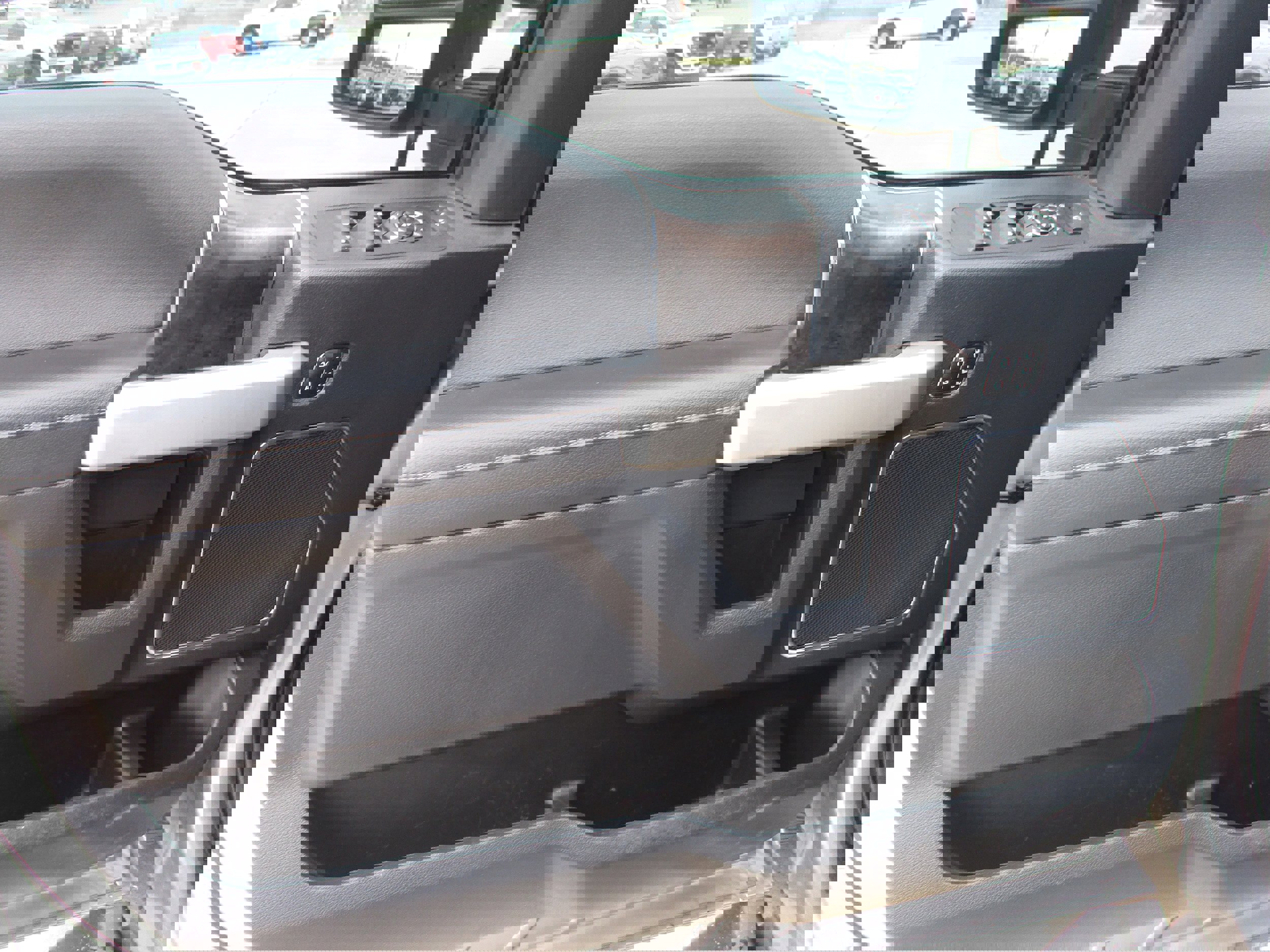 Used 2022 Ford F350 Lariat w/ Lariat Ultimate Package image 7