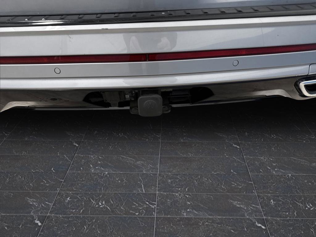 Used 2024 Volkswagen Atlas SEL Premium R-Line image 37