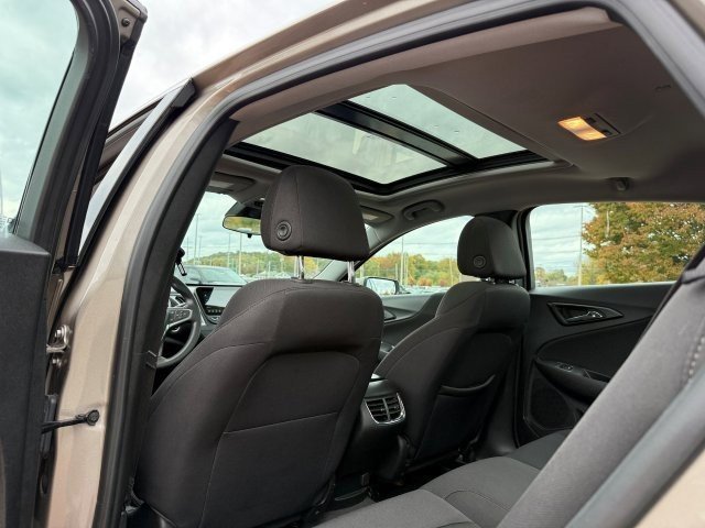 Used 2024 Chevrolet Malibu LT image 15