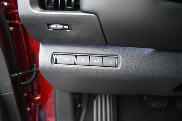 Used 2026 Nissan Pathfinder Platinum FWD image 30