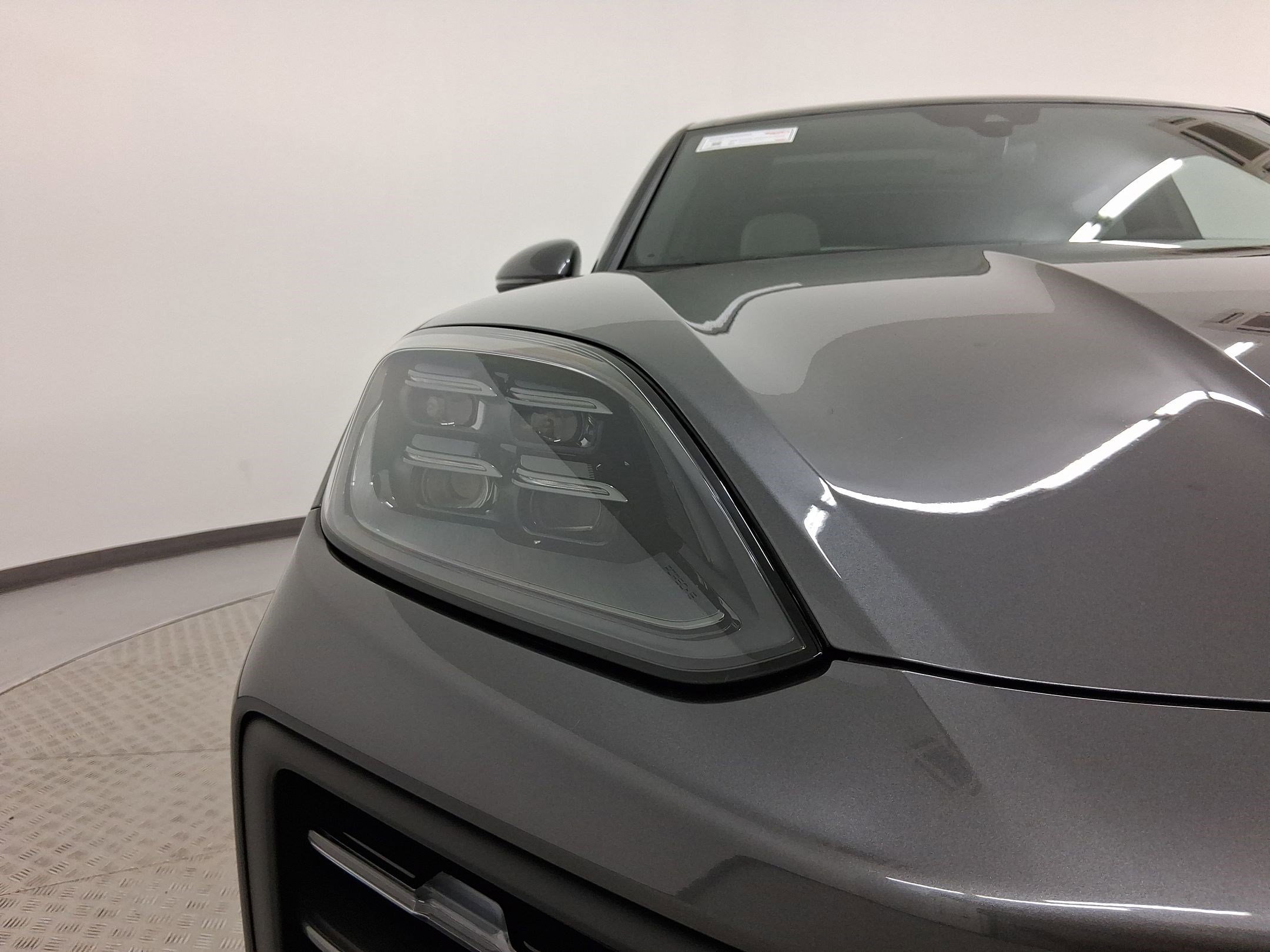 Used 2026 Porsche Cayenne E-Hybrid image 11