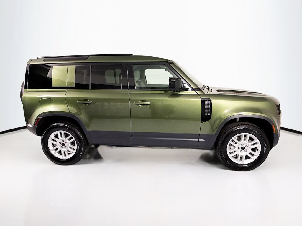 New 2026 Land Rover Defender 110 S AWD/4WD image 4