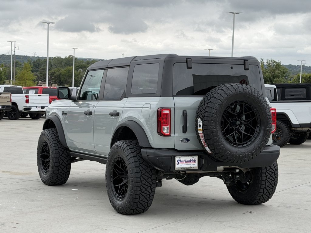 Used 2024 Ford Bronco Black Diamond AWD/4WD image 4