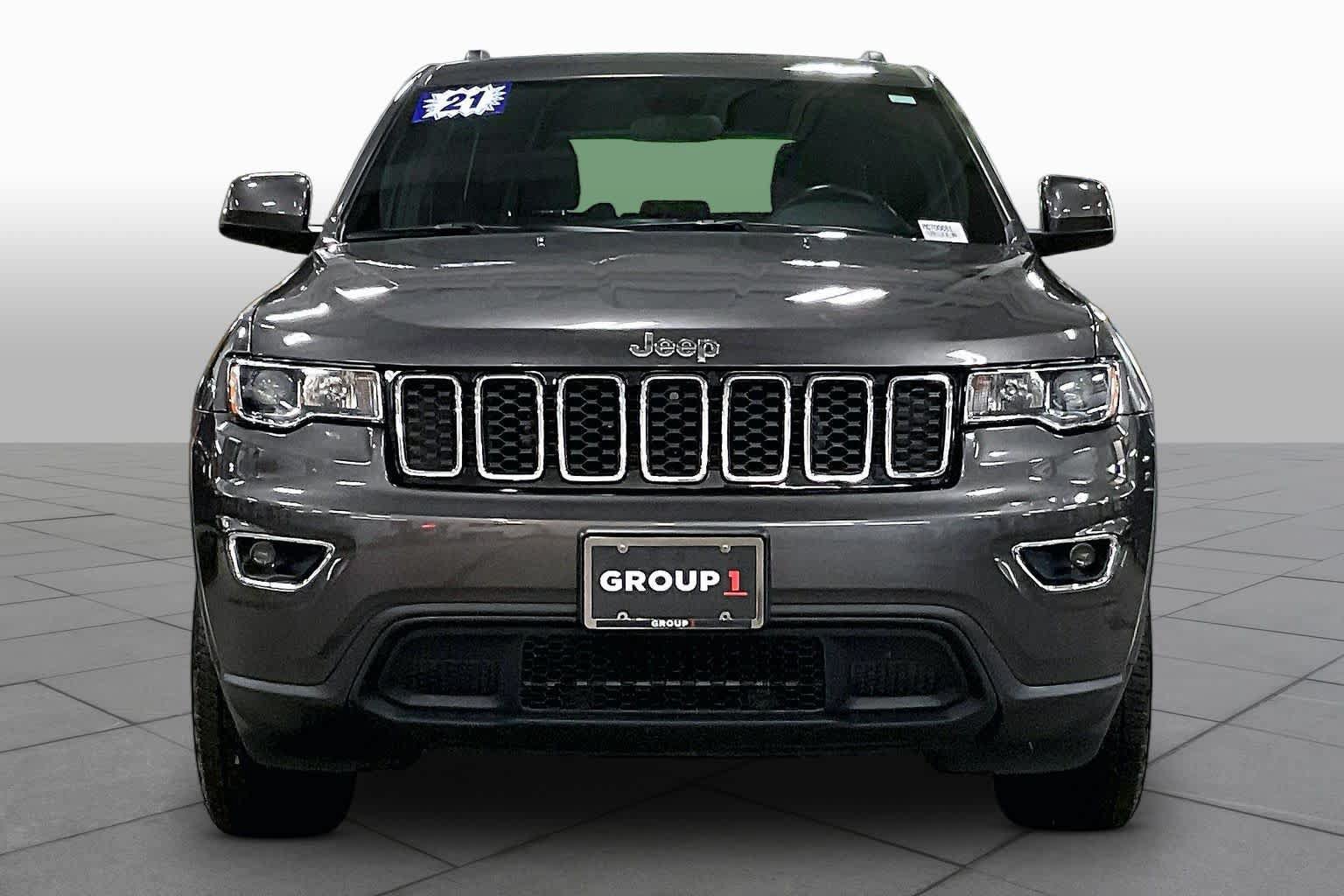 Used 2021 Jeep Grand Cherokee Laredo AWD/4WD image 4