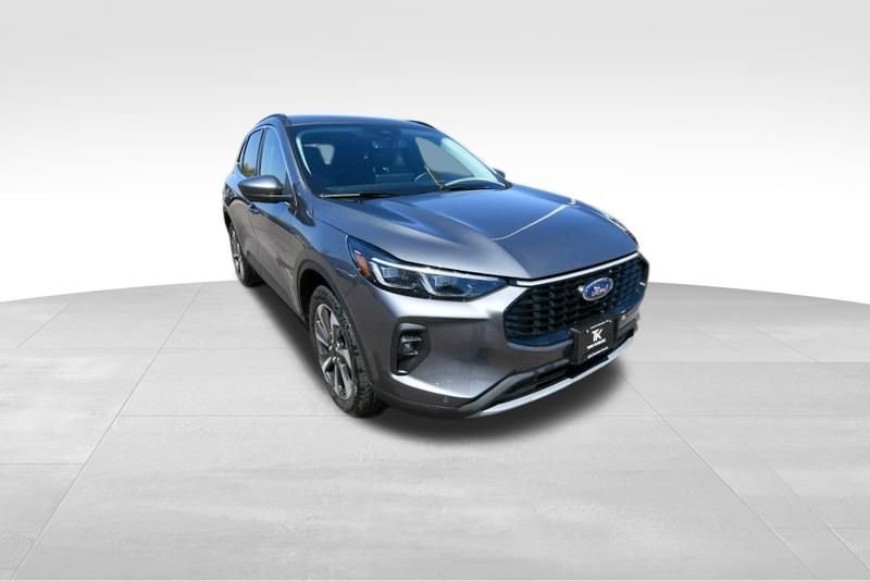 Used 2024 Ford Escape Platinum AWD/4WD image 9