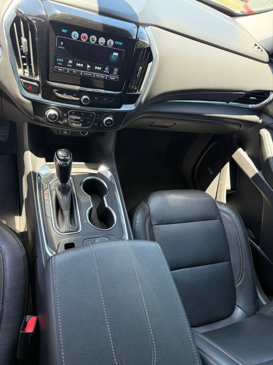 Used 2019 Chevrolet Traverse RS FWD image 9