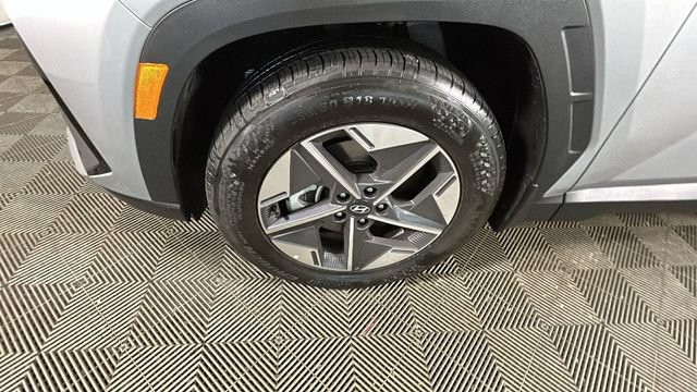 Used 2026 Hyundai Tucson SEL FWD image 9
