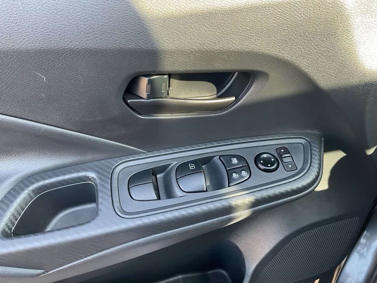 Used 2025 Nissan Versa S w/ Trunk Package FWD image 19