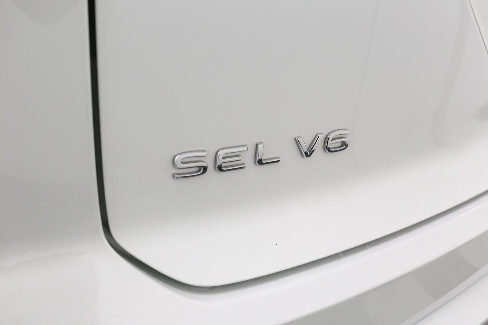 Certified 2023 Volkswagen Atlas Cross Sport SEL Premium R-Line image 13