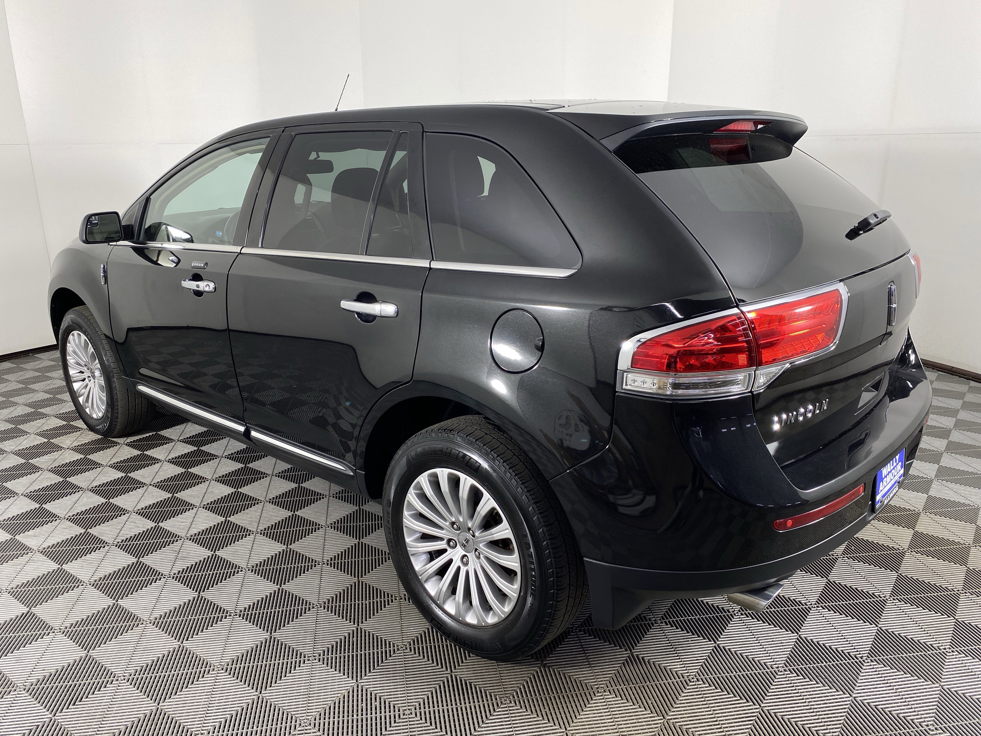 Used 2012 Lincoln MKX AWD image 6