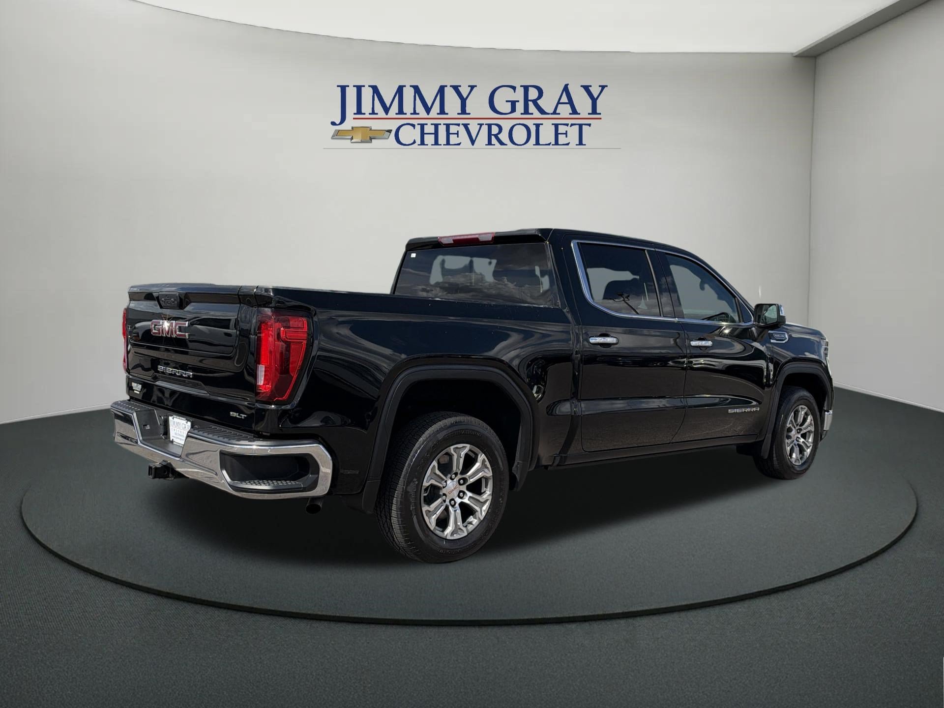 Used 2025 GMC Sierra 1500 SLT RWD image 5