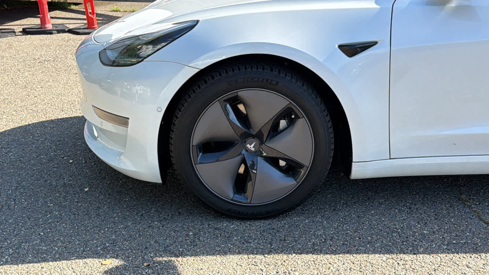 Used 2019 Tesla Model 3 Long Range AWD/4WD image 9