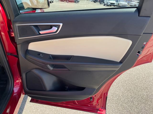 Used 2024 Ford Edge SEL w/ Convenience Package image 36