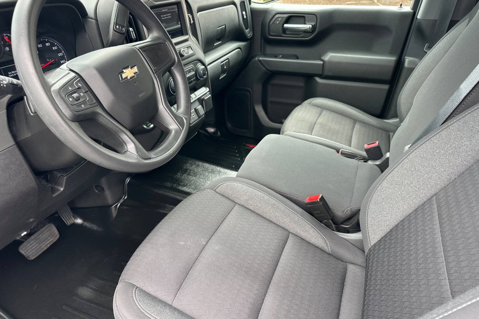 Used 2023 Chevrolet Silverado 1500 Custom w/ LPO, Dark Essentials Package AWD/4WD image 10