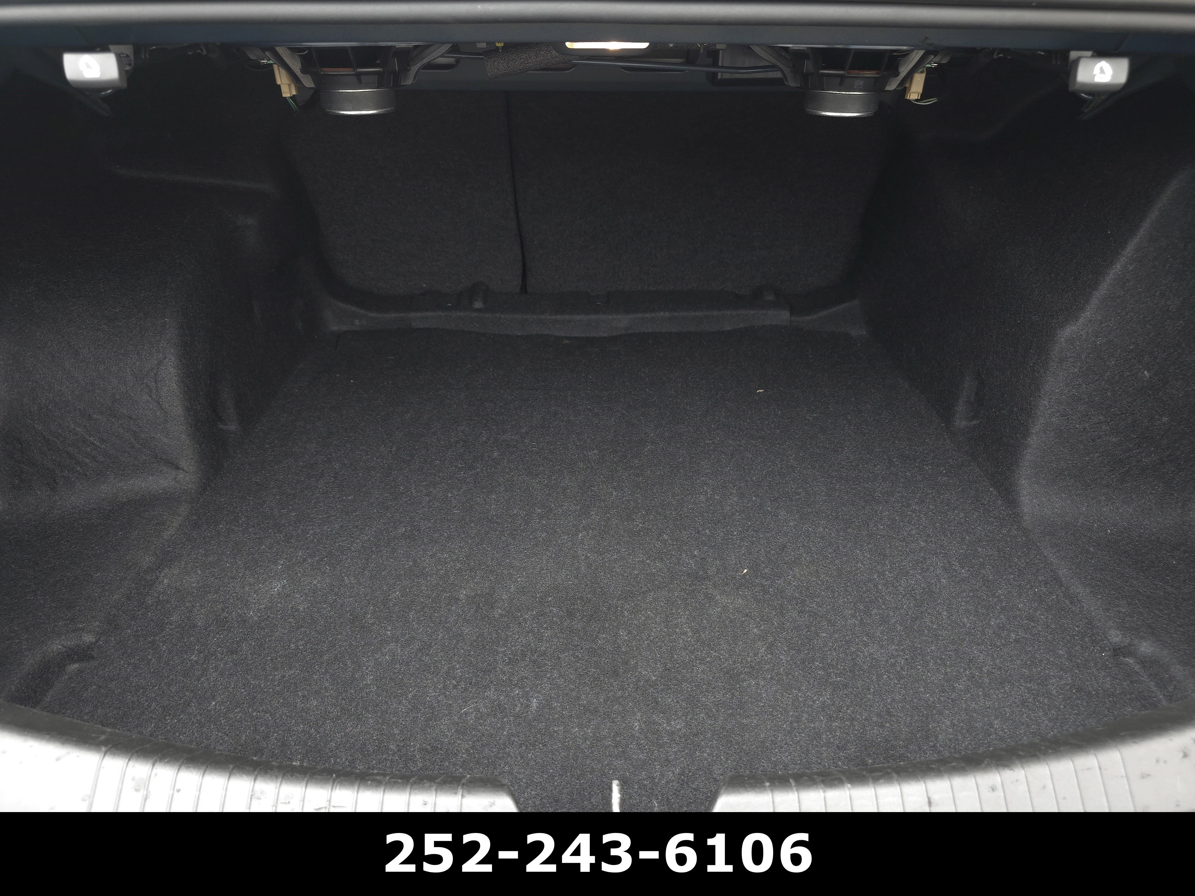 Used 2024 Chevrolet Malibu LT FWD image 32