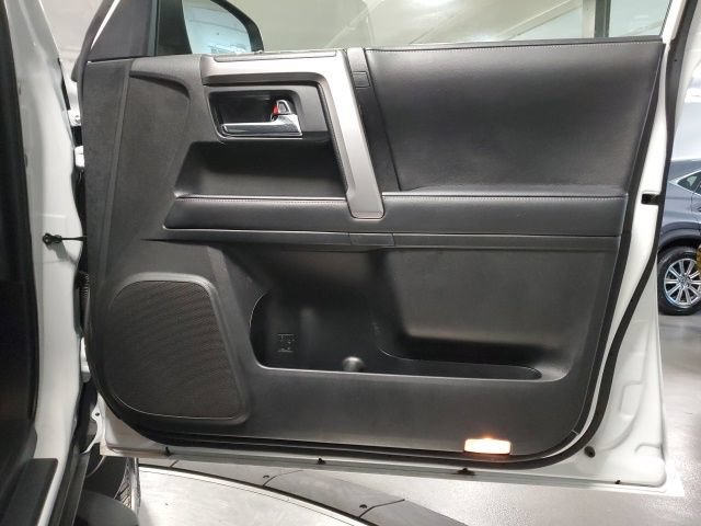 Used 2024 Toyota 4Runner SR5 Premium w/ Moonroof Package AWD/4WD image 35