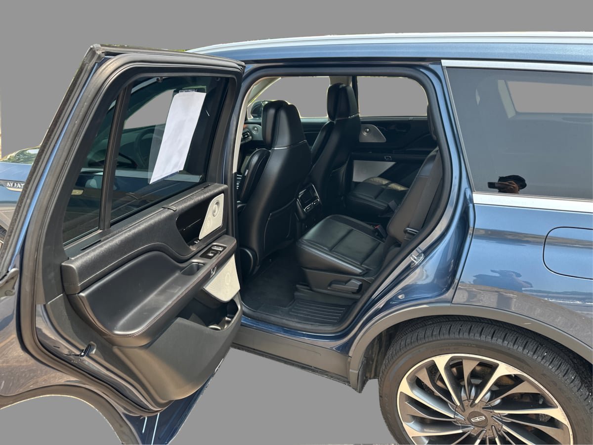 Used 2020 Lincoln Aviator Reserve w/ Equipment Group 202A AWD/4WD image 21