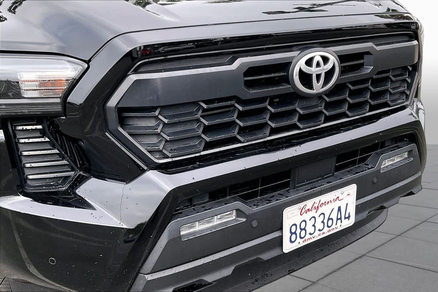 Used 2024 Toyota Tacoma TRD Sport w/ TRD Sport Upgrade Package AWD/4WD image 29