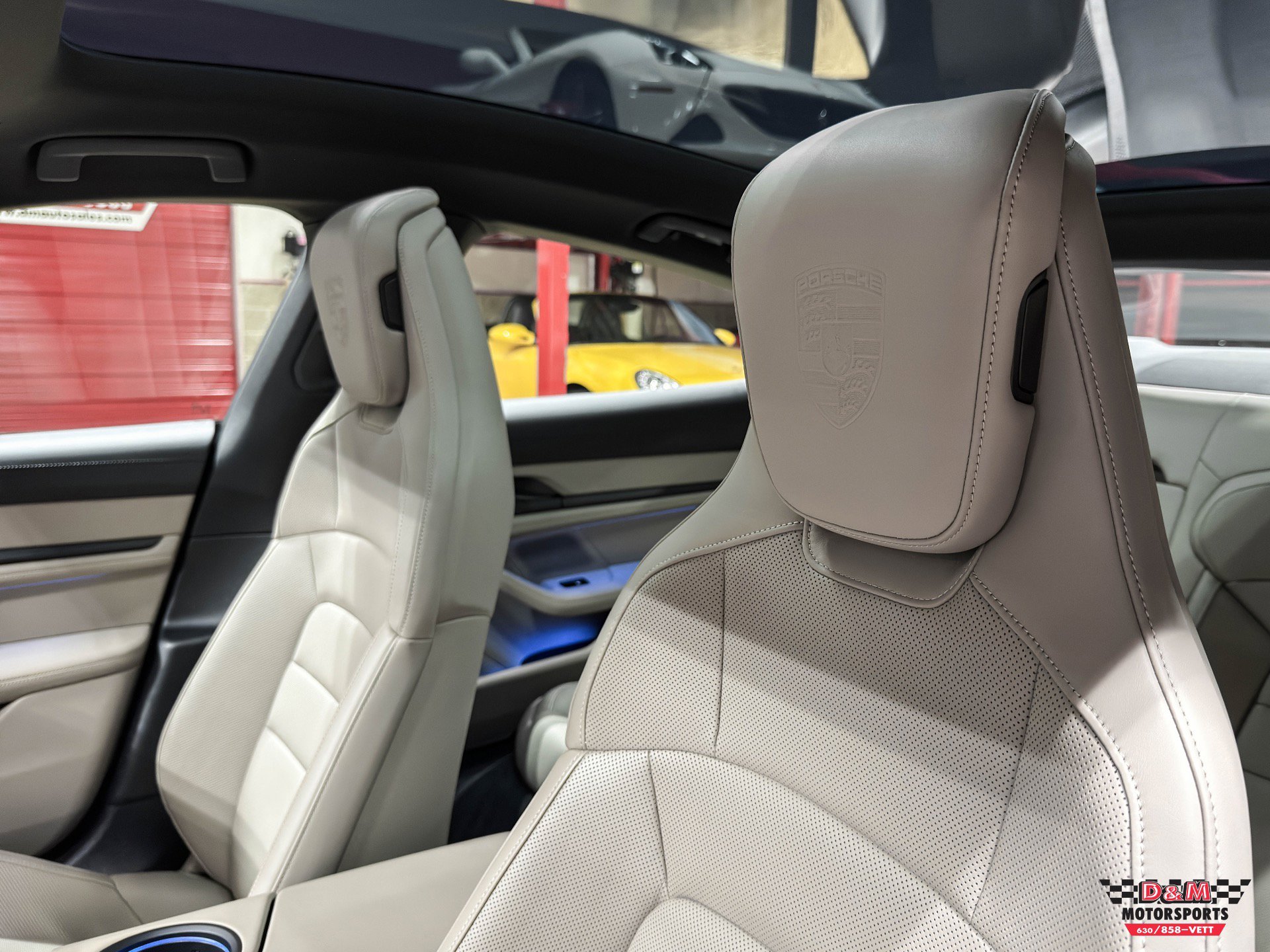 Used 2021 Porsche Taycan image 23