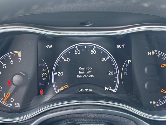 Used 2019 Jeep Grand Cherokee Laredo AWD/4WD image 30