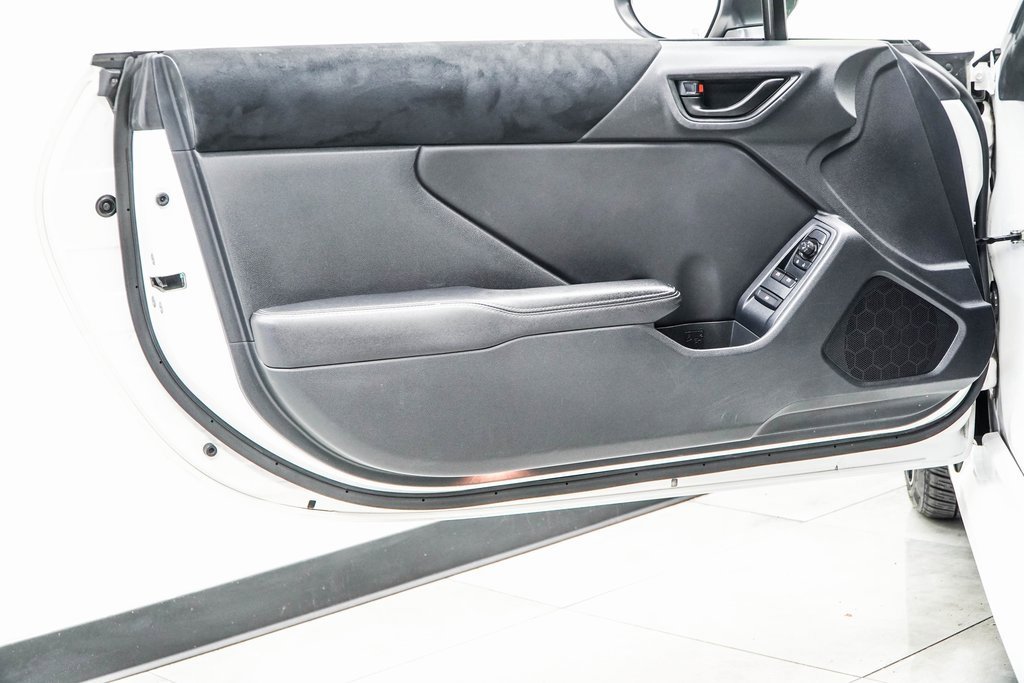 Used 2022 Toyota GR86 Premium image 39