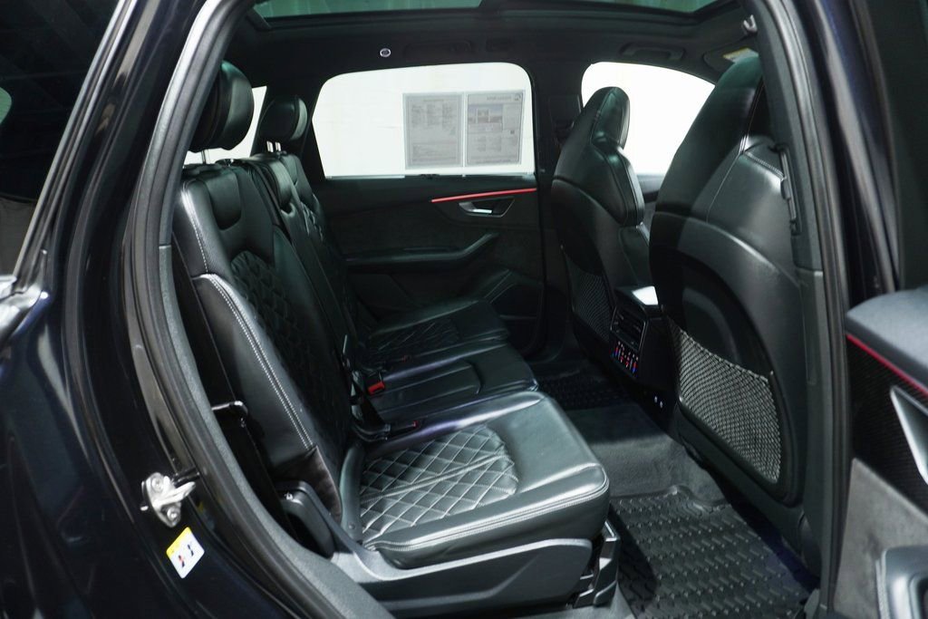 Used 2021 Audi SQ7 Premium Plus w/ Executive Package AWD/4WD image 15
