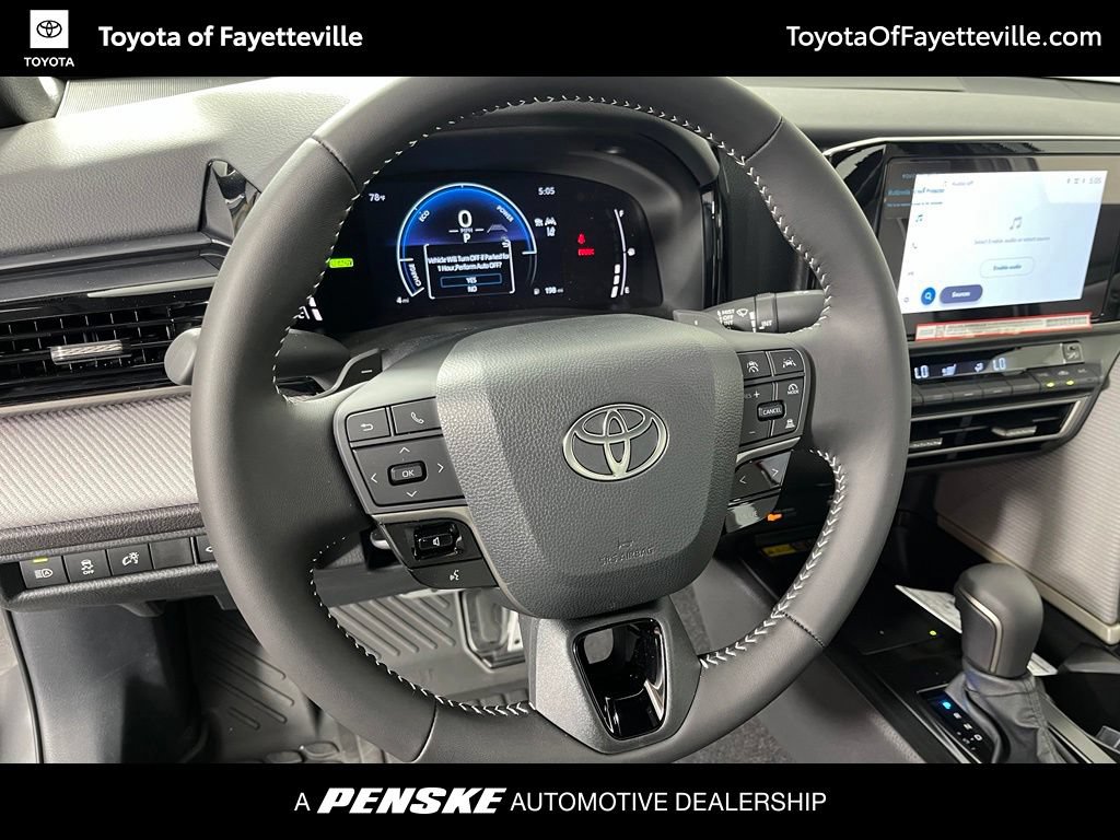 Used 2026 Toyota Camry SE FWD image 25