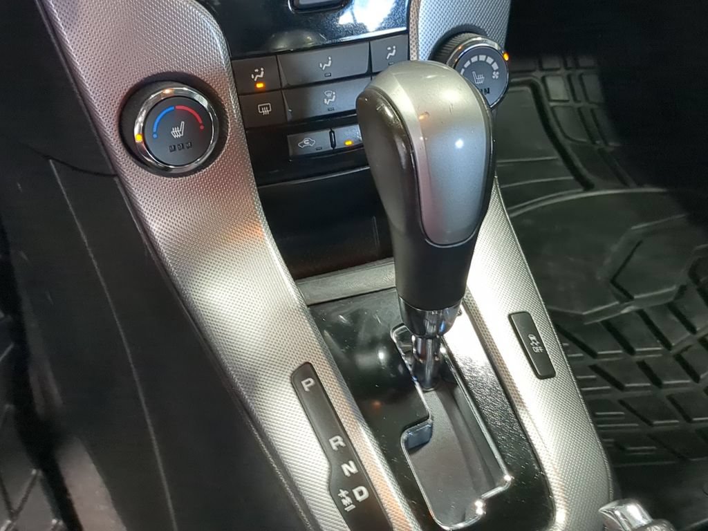Used 2013 Chevrolet Cruze LT FWD image 32