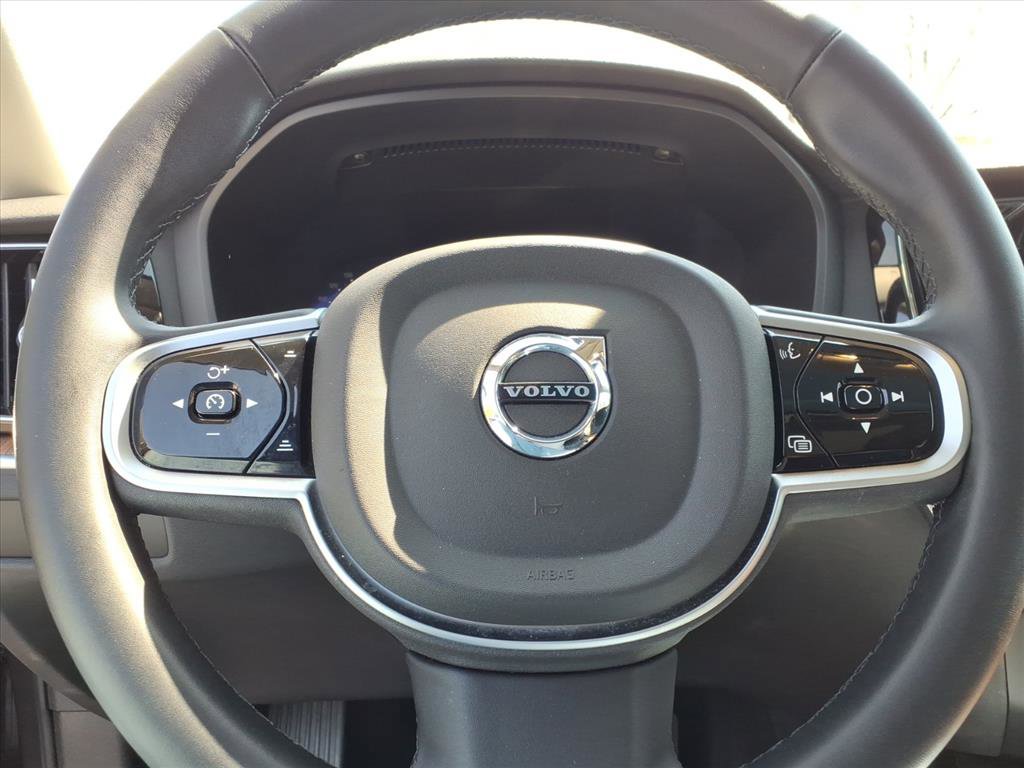 Certified 2025 Volvo V60 B5 Cross Country Plus image 28