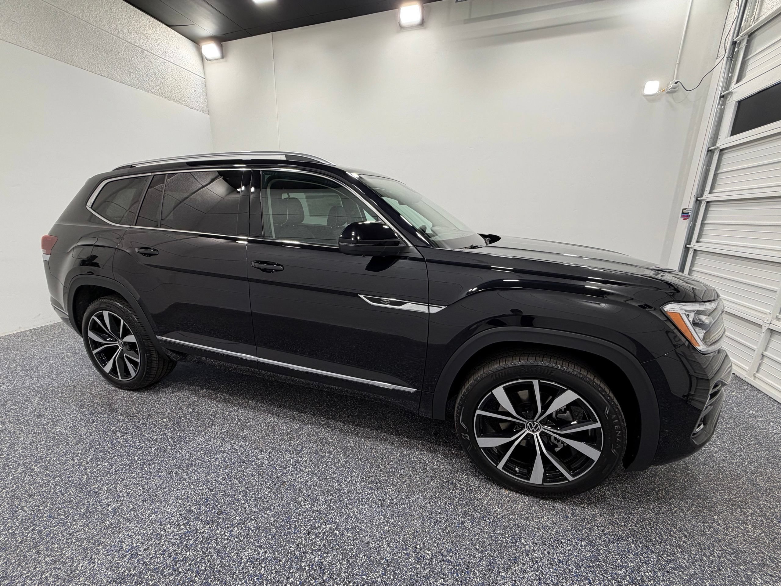 New 2026 Volkswagen Atlas SEL Premium R-Line AWD/4WD image 8