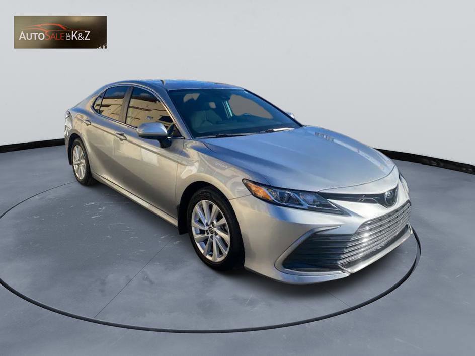 Used 2024 Toyota Camry LE image 2