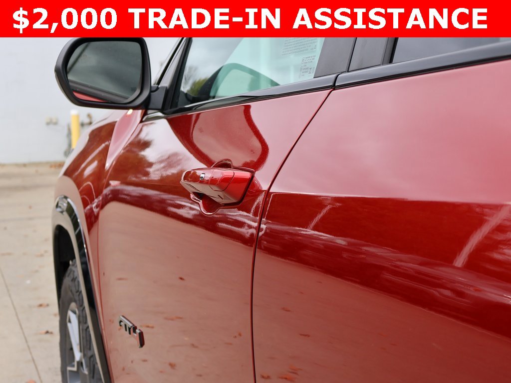 New 2026 GMC Terrain AT4 w/ LPO, Black Badging Package image 10