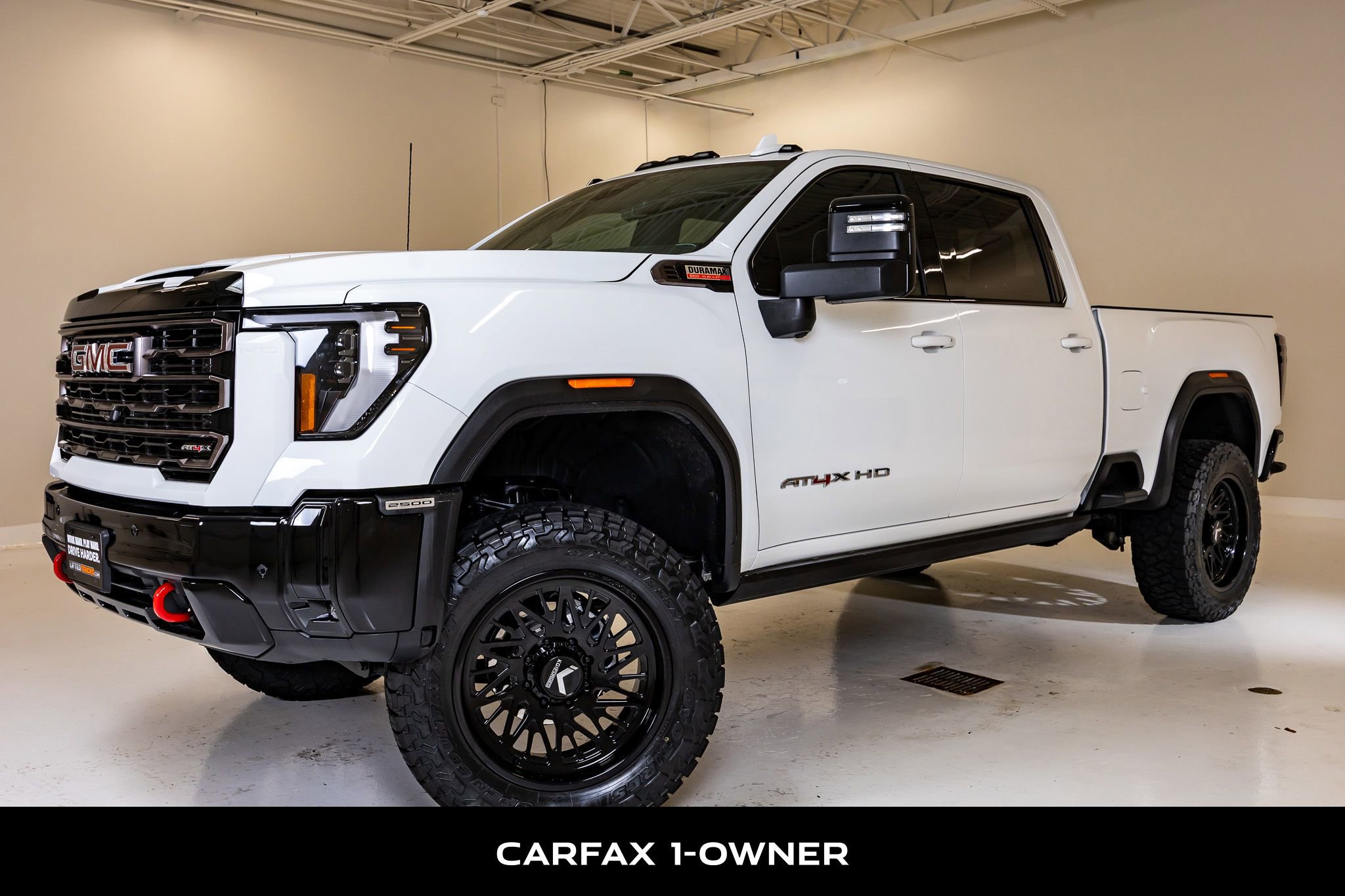 Used 2026 GMC Sierra 2500 AT4X AWD/4WD image 5