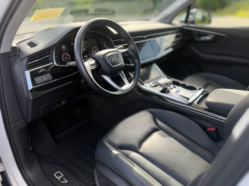 Used 2023 Audi Q7 2.0T Premium Plus w/ Premium Plus Package AWD/4WD image 14