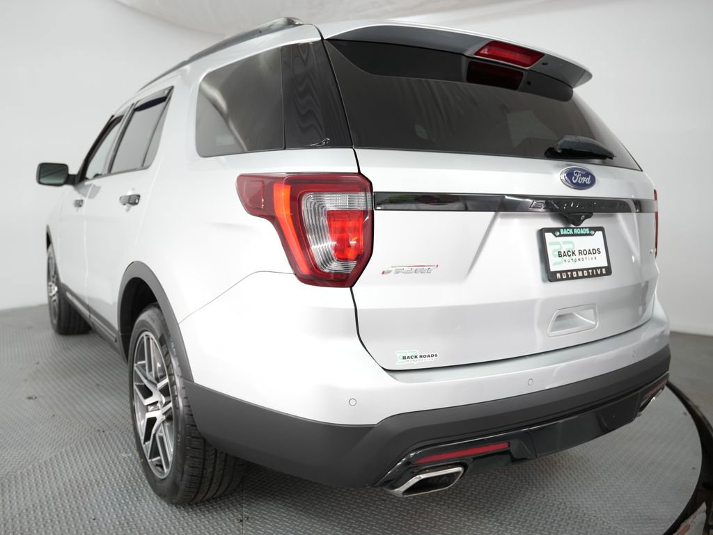 Used 2016 Ford Explorer Sport w/ Equipment Group 401A image 7